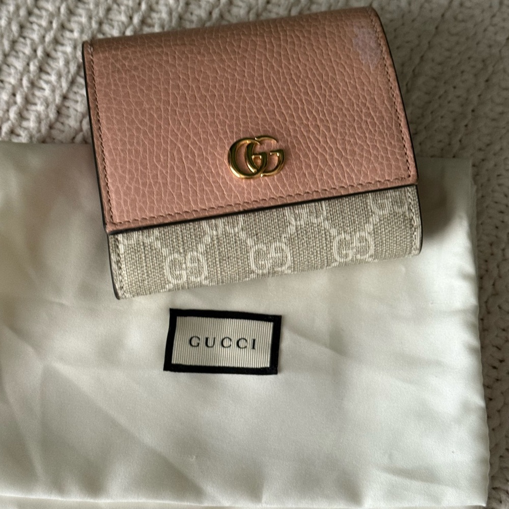 Gucci Pink and Beige Women's Wallet Authentic FINAL PRICE - Picture 1 of 11